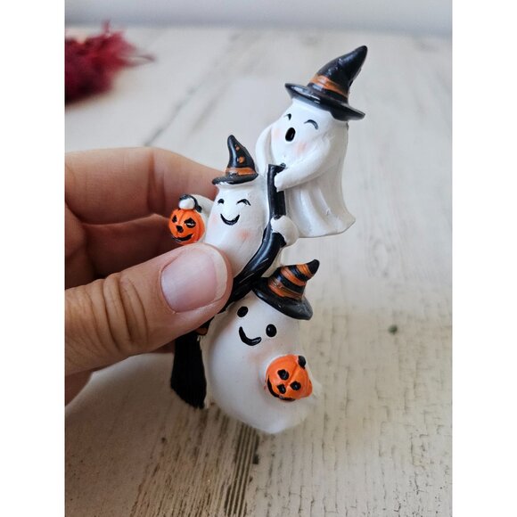 Ghost Witch figurine village Halloween decor broom pumpkins totem unique mini - Picture 3 of 8
